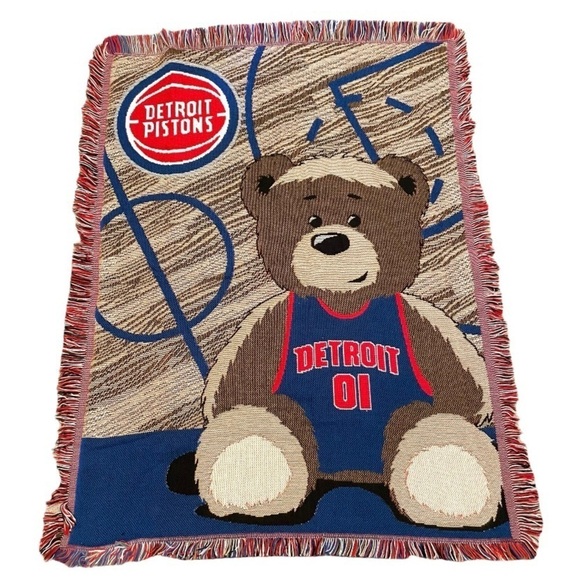 Detroit Pistons Halfcourt tapestry throw blanket new